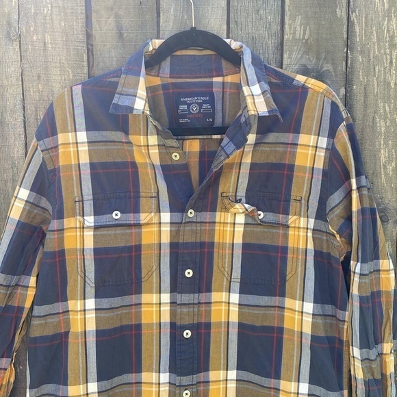 AMERICAN Eagle Outfitters Athletic Fit Button Down size Large - Picture 3 of 11